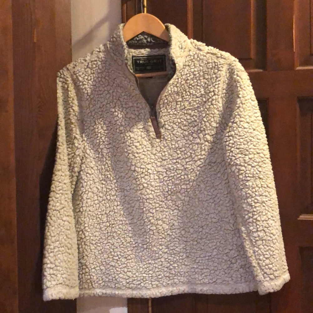 True Grit pull over